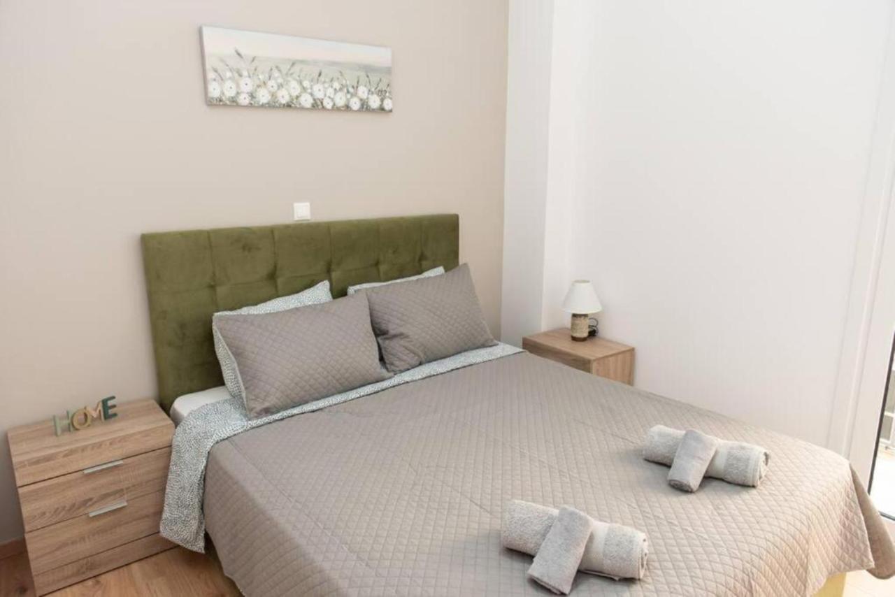 Renovated Spacious Flat 7Min To Subway Station- Афіни Екстер'єр фото